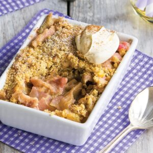 Apple, rhubarb and ginger crumble
