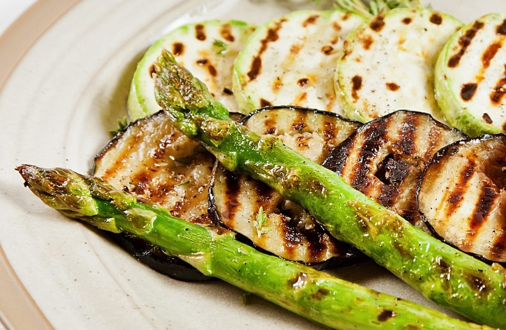 Barbecued asparagus and eggplant