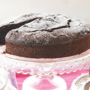 Beetroot chocolate blitz cake