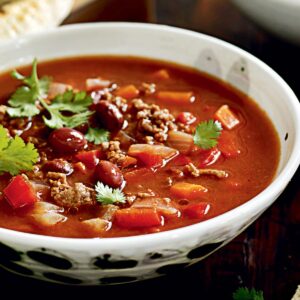 Chilli beef and kidney bean soup