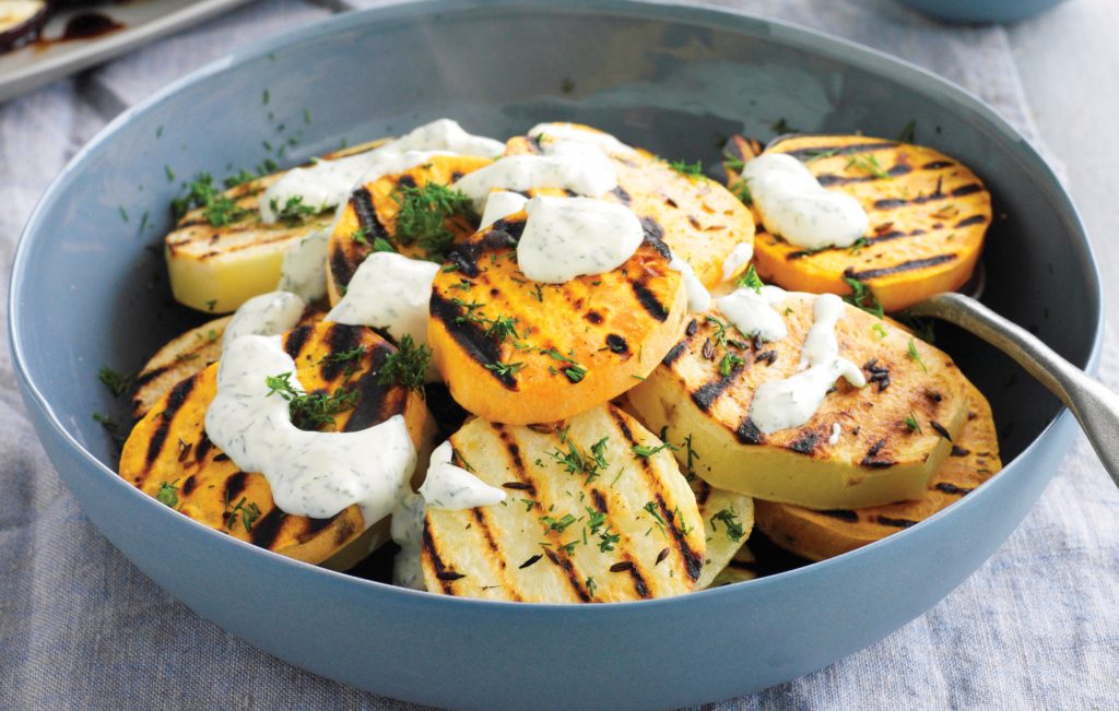 Cumin potatoes with dill sour cream