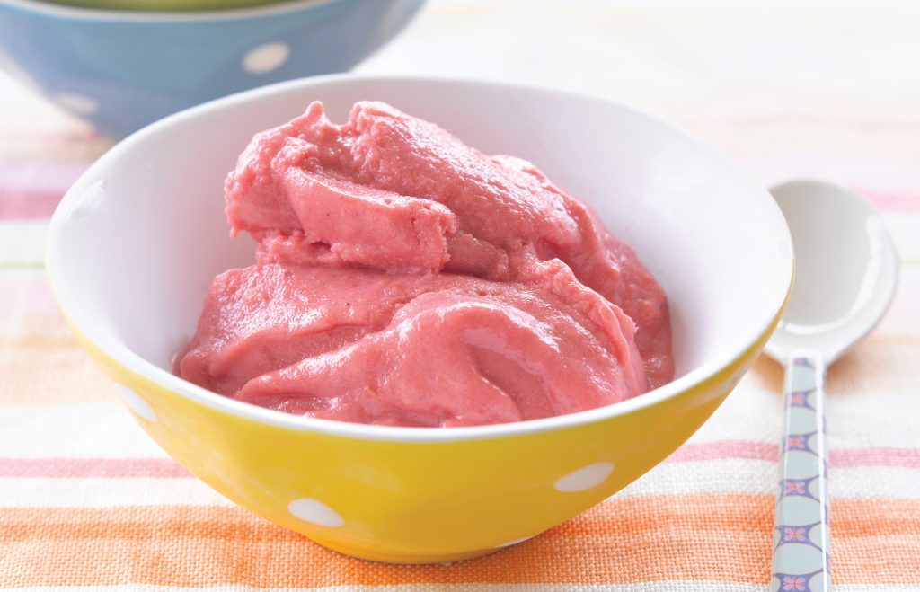 Raspberry and mango frozen yoghurt