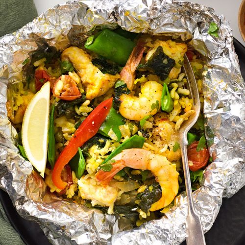 Barbecue seafood packet paella