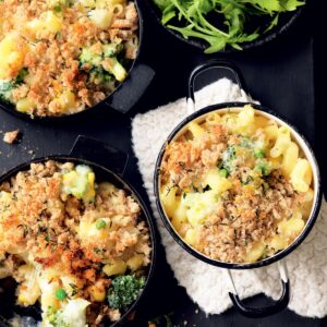 Cauliflower mac ’n’ cheese with rye crumbs