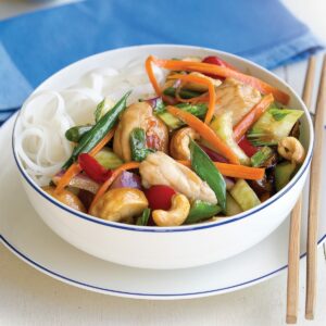 Chicken with cashew nuts and vegetables