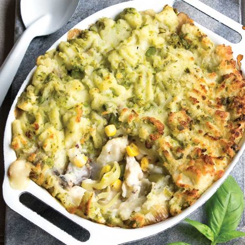 Fish pie with pea mash topping