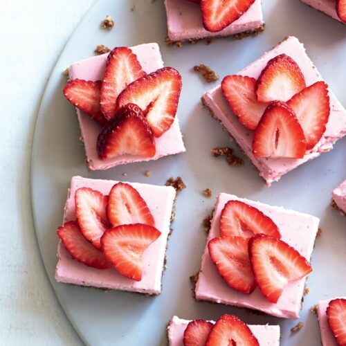 Strawberry cheesecake bars