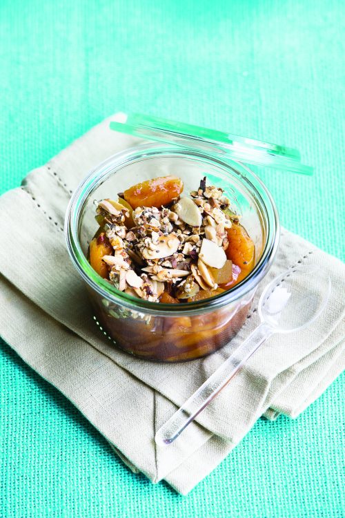 Apricot and apple crumble jars
