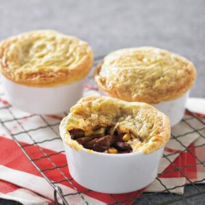 Beef and chilli bean pies