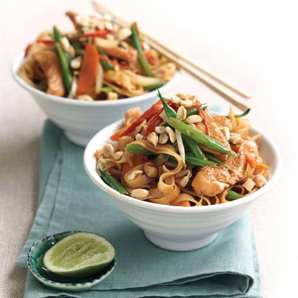 Chicken pad Thai with peanuts and lime