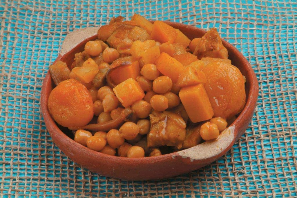 Chicken, apricot and chickpea tagine