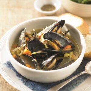 Mussels with leek and white wine sauce