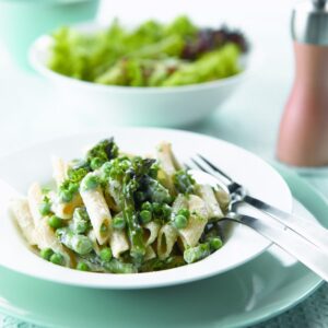 Penne with ricotta, asparagus and baby peas