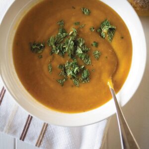 Slow-cooker spicy carrot and pumpkin soup