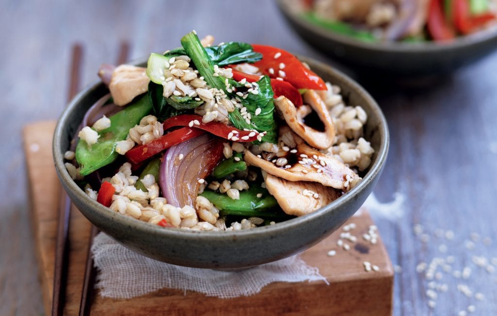 Stir-fried barley with chicken and bok choy