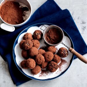 Chocolate, date and fig truffles
