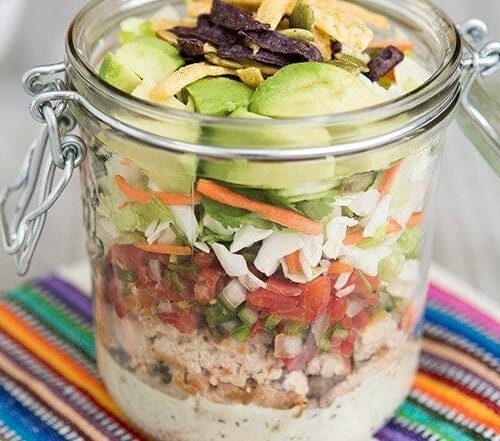 Chopped salad kit with chicken and salsa