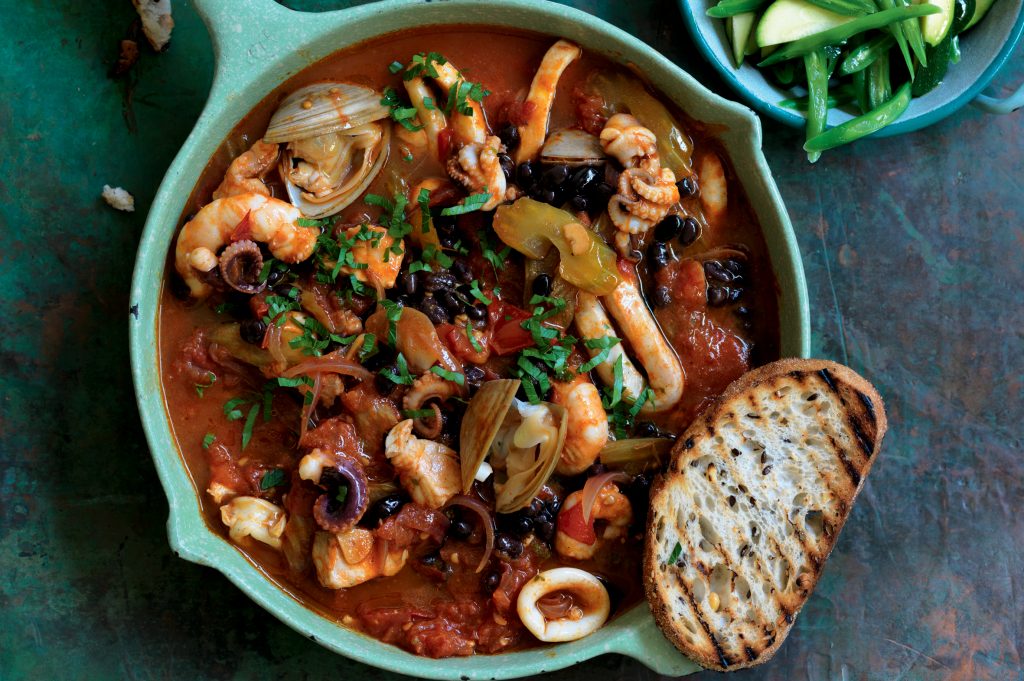 Seafood and black bean stew