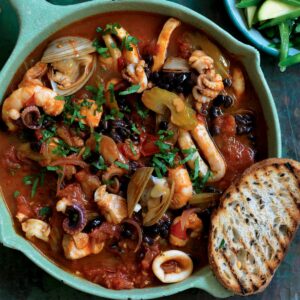 Seafood and black bean stew