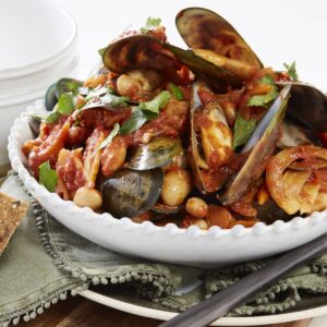 Tomatoey mussels with smoked paprika and beans