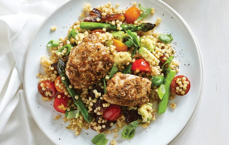 Chicken thighs with dukkah couscous salad - Healthy Food Guide