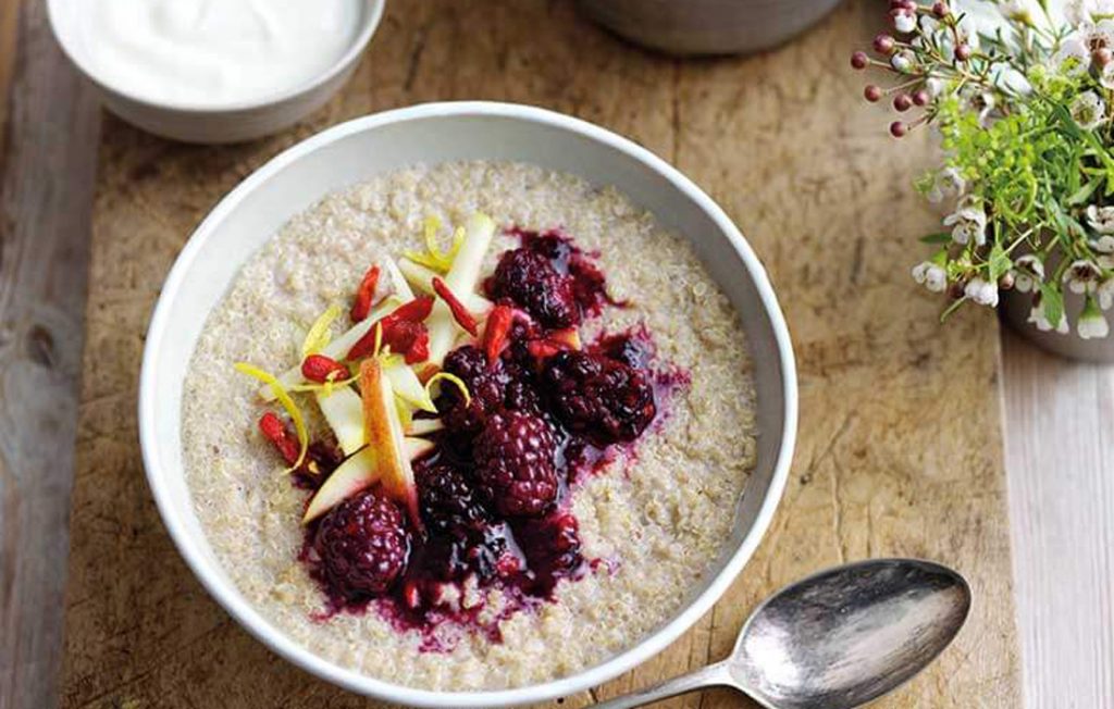 Quinoa porridge with blackberry compote