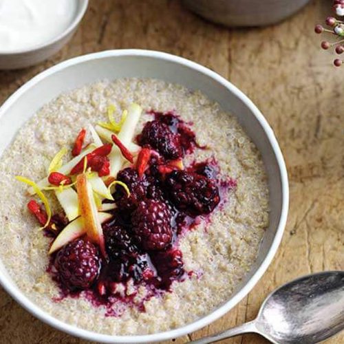 Quinoa porridge with blackberry compote