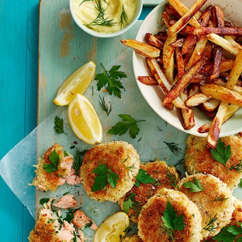Salmon and parsley fishcakes with lemon dip and chips