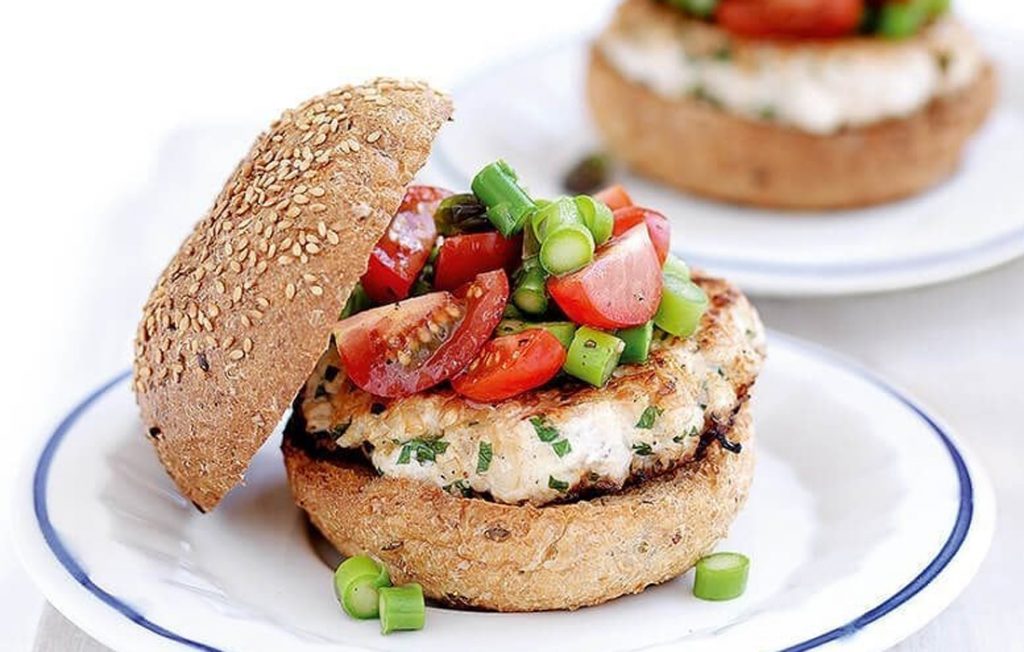 Chicken burgers with chunky salsa