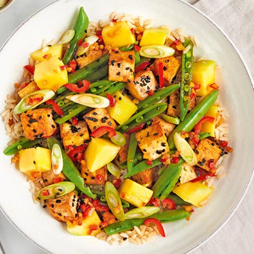 Sesame tofu and mango with spicy ginger dressing