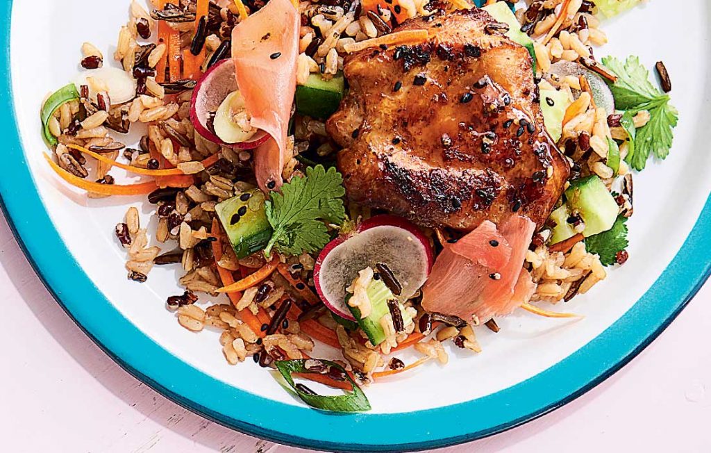 Black pepper chicken with mixed rice and radish salad