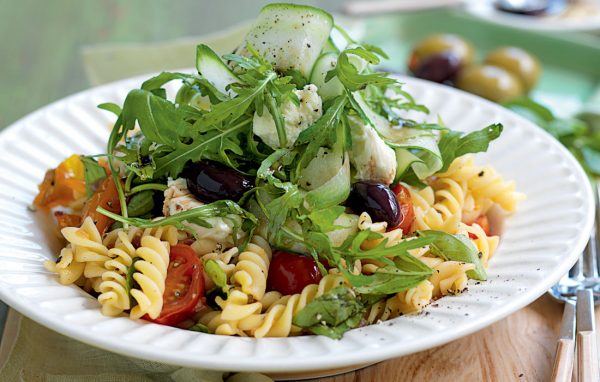 Warm caprese pasta - Healthy Food Guide