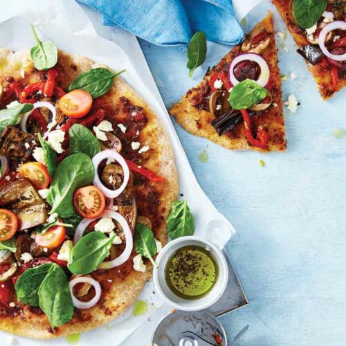 Yoghurt flatbread pizza with eggplant and olives