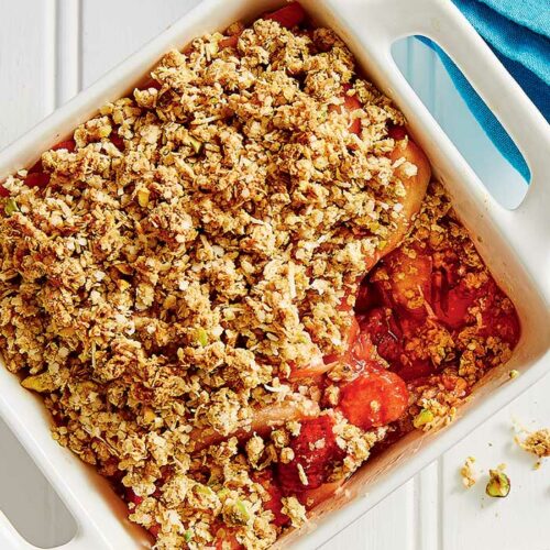 Pear, strawberry and pistachio crumble