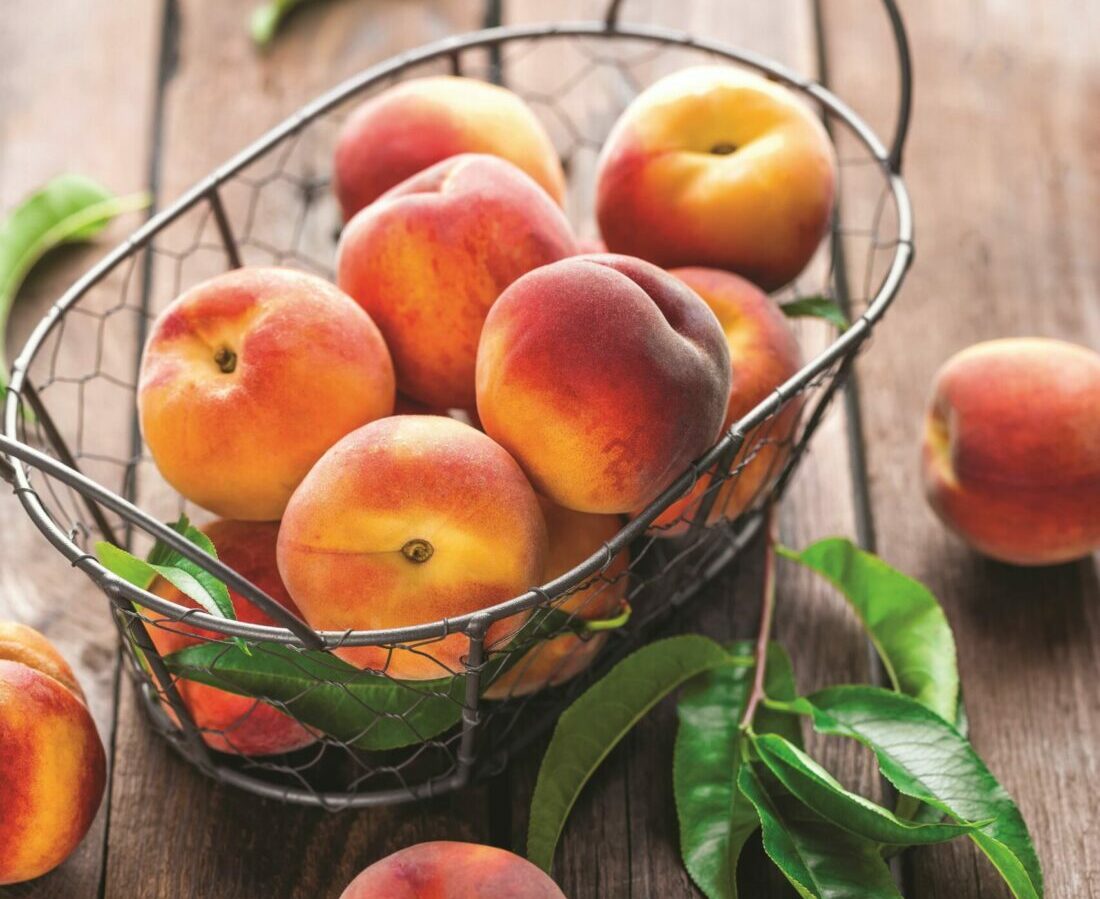 10 Surprising Health Benefits and Uses of Peaches