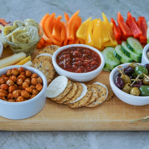 5 tips for creating a healthy holiday platter