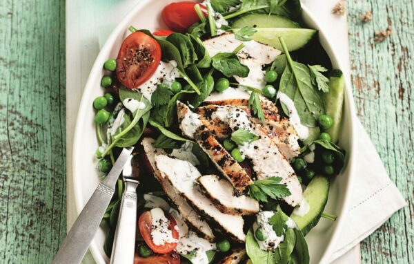 Sumac chicken with green pea salad - Healthy Food Guide