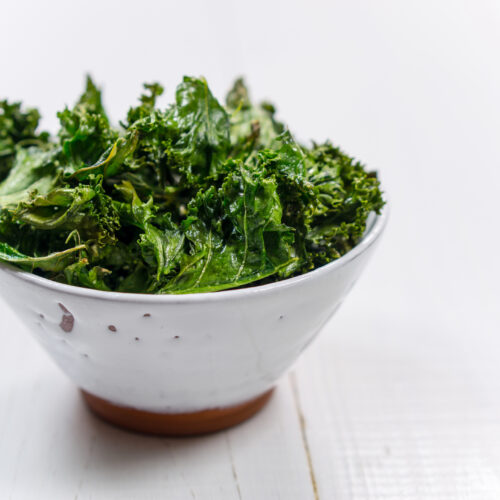 Which is healthier: Cabbage or kale?