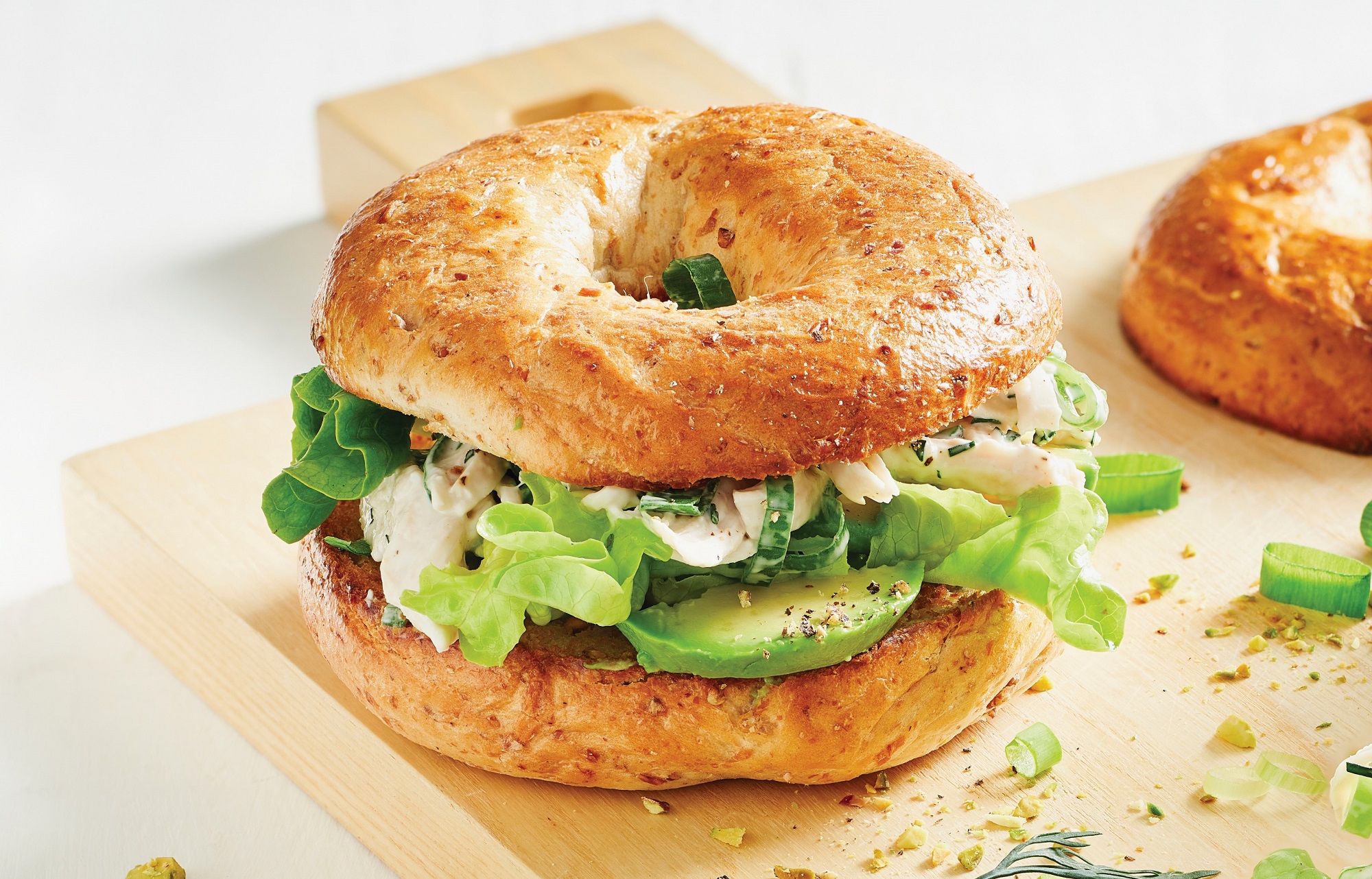 Chicken and pistachio bagels - Healthy Food Guide