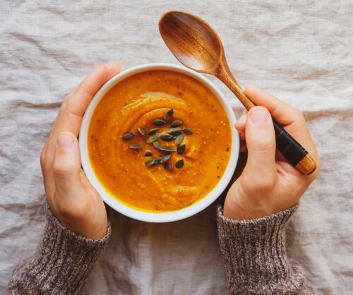 3 reasons you feel hungrier and crave comfort foods when the weather turns cold