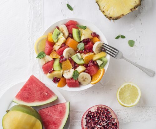 Sugar detox? Cutting carbs? A doctor explains why you should keep fruit on the menu